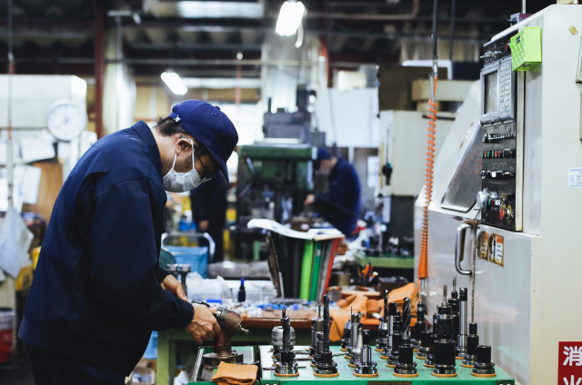 新潟県胎内市|株式会社近江産業の受注の流れ5仕上げ、工程内検査